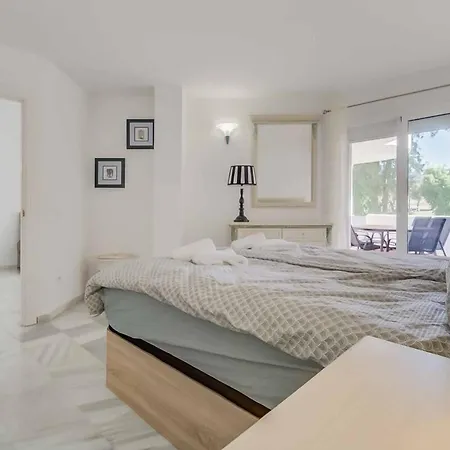 アパート 134 - Stylish Modern With Pool, Mijas