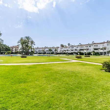 134 - Stylish Modern With Pool, Mijas Apartment