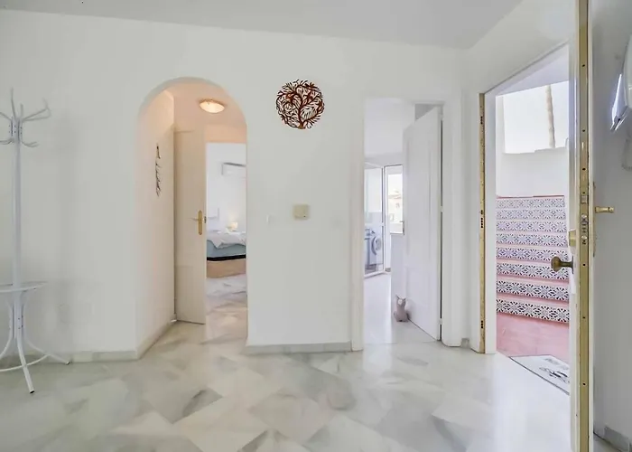 134 - Stylish Modern With Pool, Mijas Appartamento *