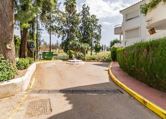 134 - Stylish Modern With Pool, Mijas Appartamento *