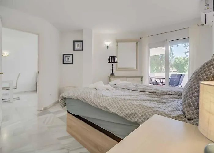 Appartamento 134 - Stylish Modern With Pool, Mijas