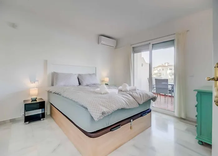 134 - Stylish Modern With Pool, Mijas