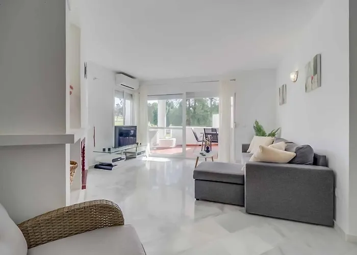 Appartamento 134 - Stylish Modern With Pool, Mijas *
